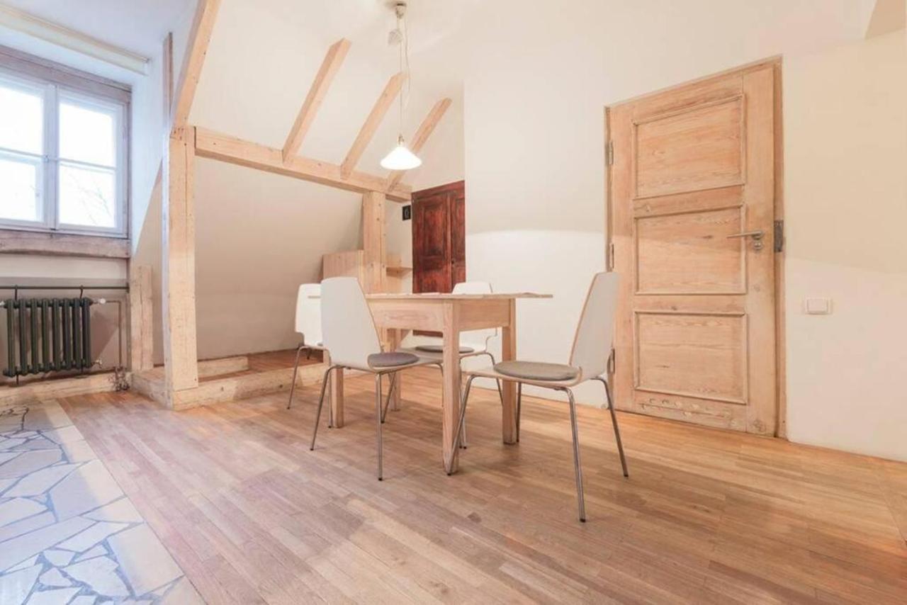 وارسو Snug Apartment In A Tenement House - Old Town - F50/5 المظهر الخارجي الصورة